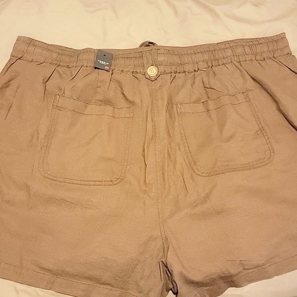 5 Inch Pull-on linen blend mid-rise shorts Tan/Brown - Picture 3 of 3